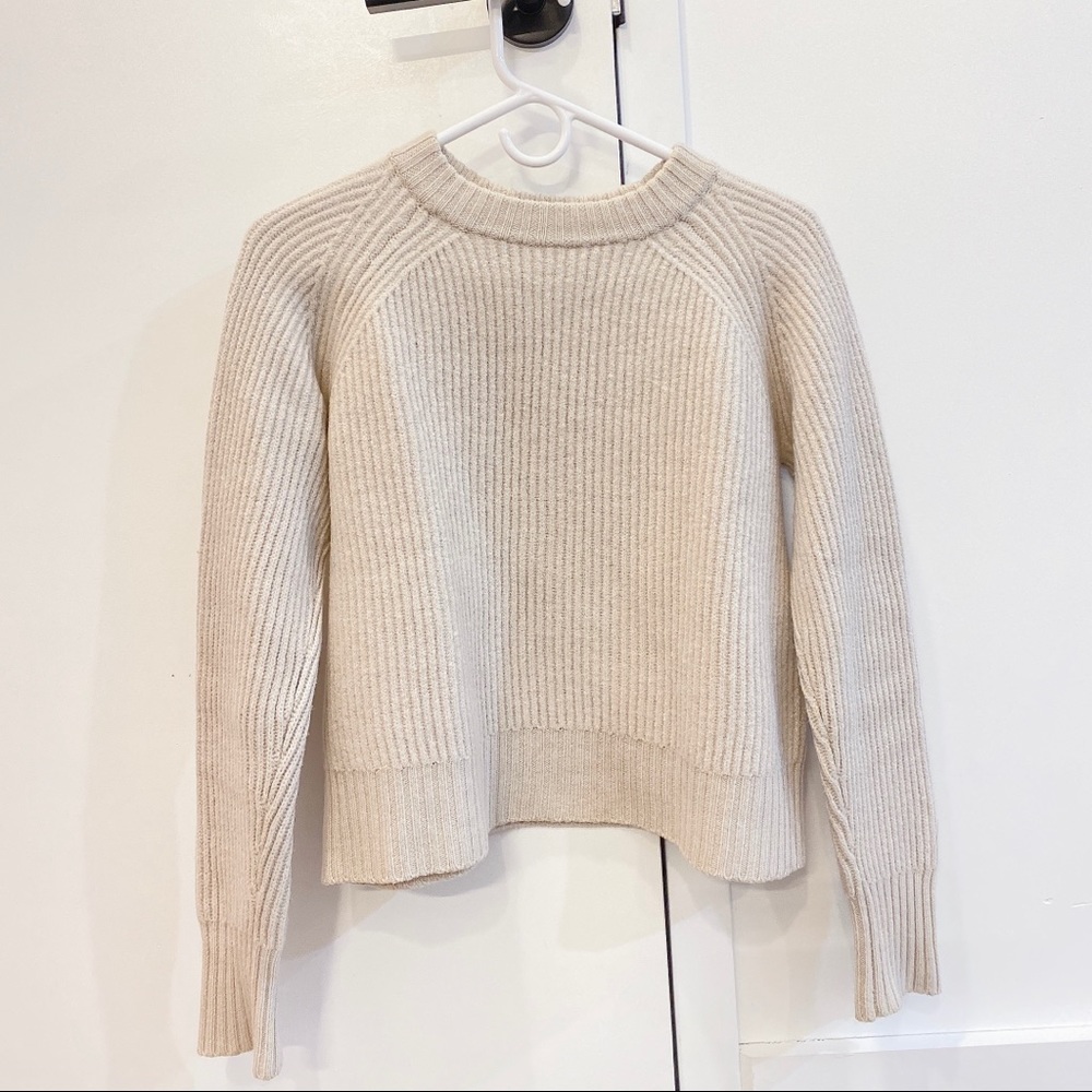 Aritzia Wilfred Wool Cropped Sweater